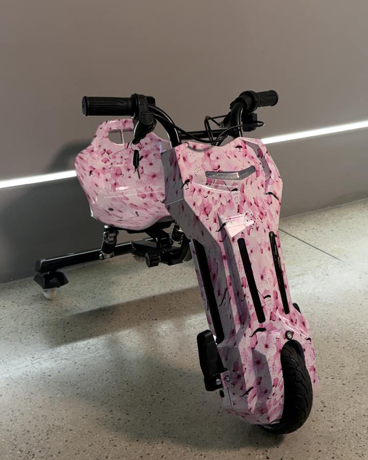 Drift Trike Elétrico na cor Rosa Cerejeira na Elétricas Brasil, Anápolis, foto 2