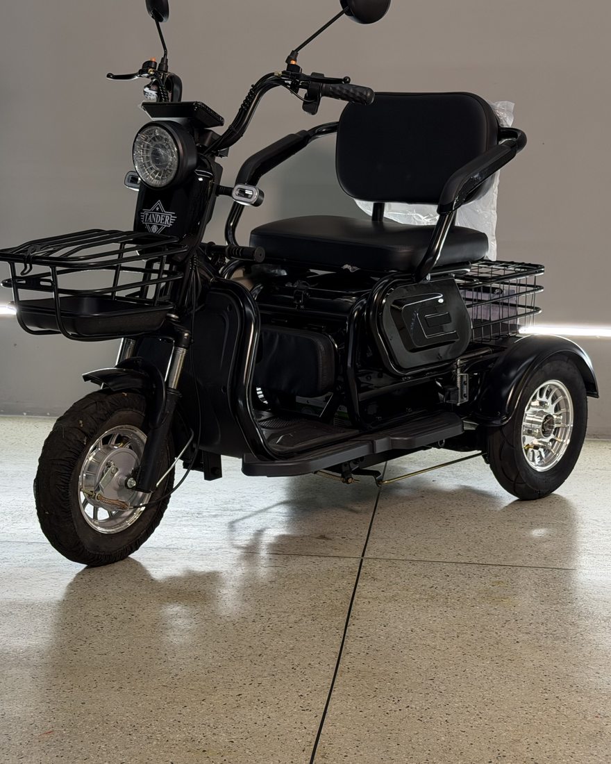 Triciclo Elétrico 1000W na cor Preto na Elétricas Brasil, Anápolis, foto 1