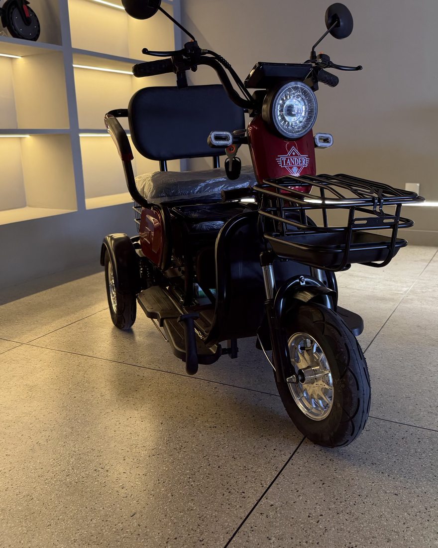 Triciclo Elétrico 1000W na cor Vinho na Elétricas Brasil, Anápolis, foto 1