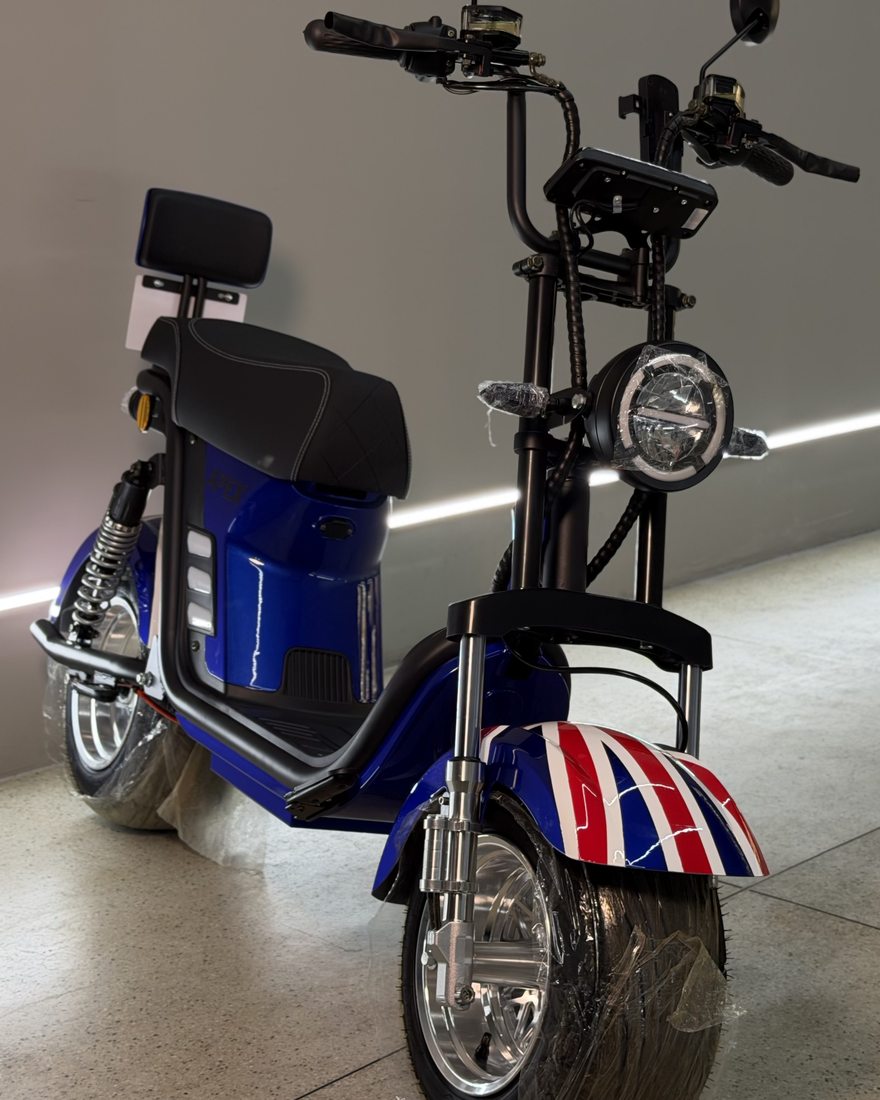 Scooter X13 1000W na cor Bandeira na Elétricas Brasil, Anápolis, foto 1