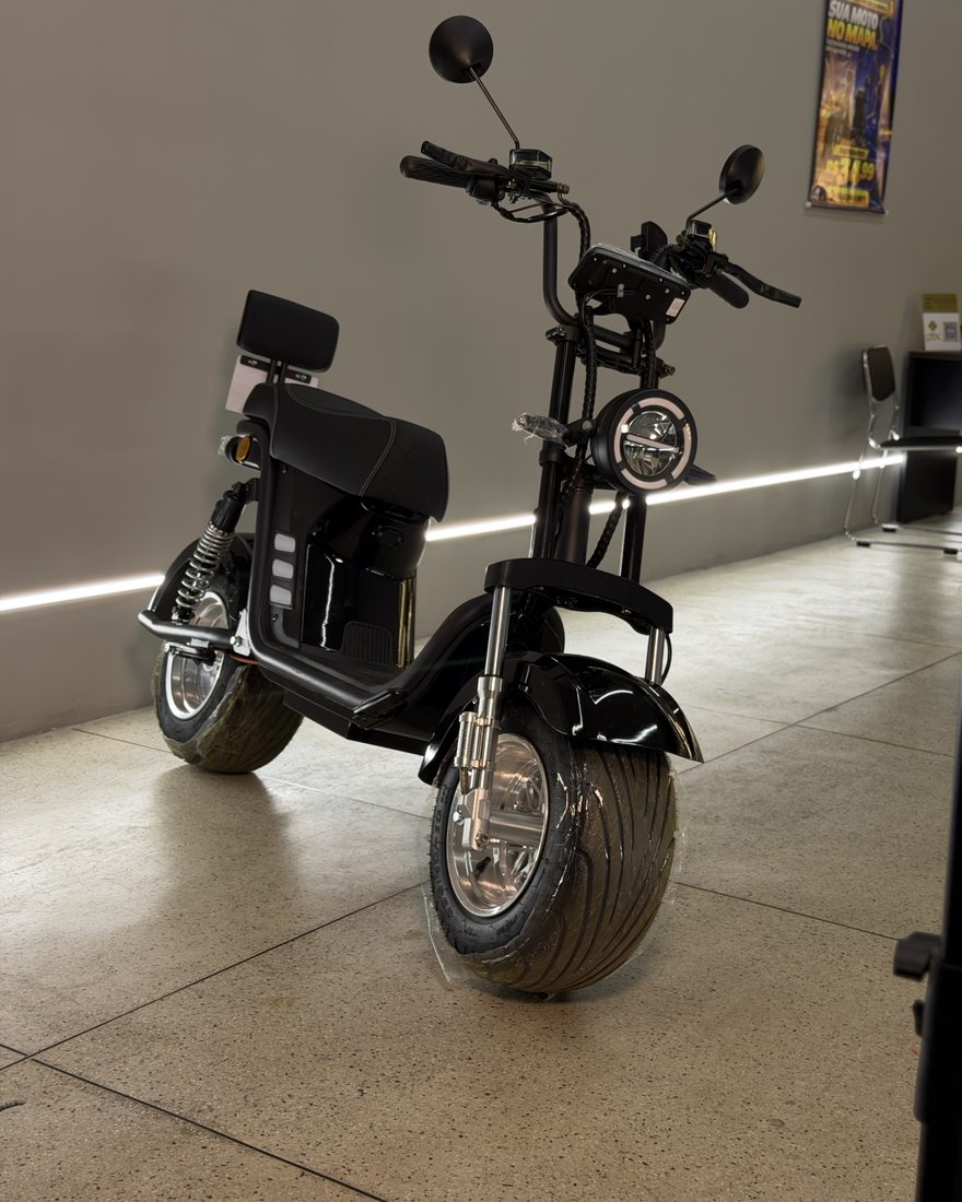 Scooter X13 1000W na cor Preta na Elétricas Brasil, Anápolis, foto 1