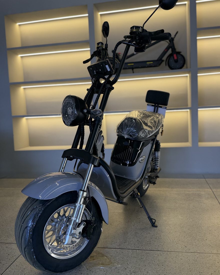 Scooter X18 PRO 1000W na cor Cinza Cimento na Elétricas Brasil, Anápolis, foto 1