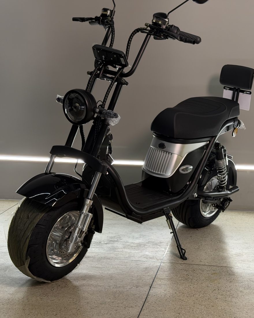 Scooter X18 PRO 1000W na cor Preta na Elétricas Brasil, Anápolis, foto 1