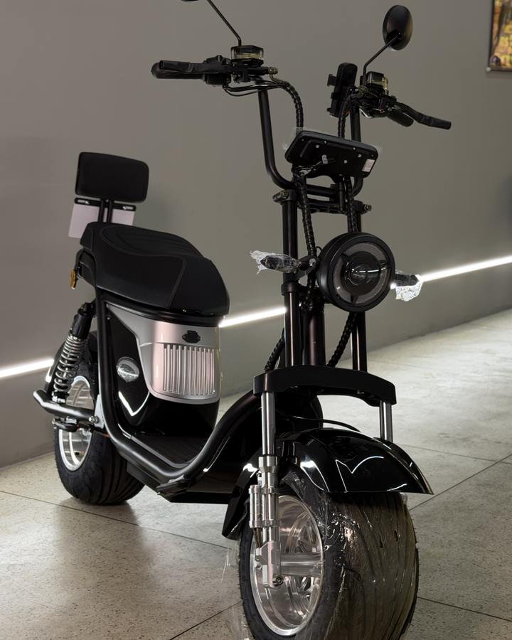 Scooter X18 PRO 1000W na cor Preta na Elétricas Brasil, Anápolis, foto 2